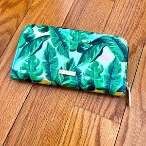 2/$15! NWOT Skinnydip Holographic Zip Wallet